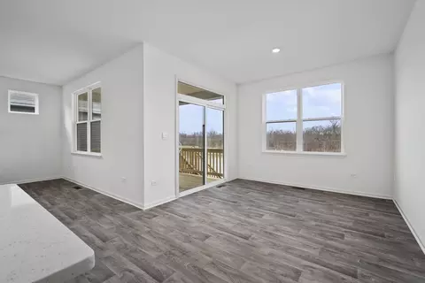 2875 Harnish Dr, Algonquin, IL 60102 photo 8