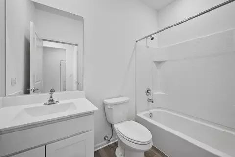 2875 Harnish Dr, Algonquin, IL 60102 photo 3