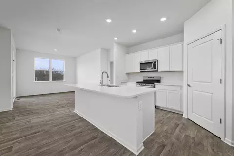2875 Harnish Dr, Algonquin, IL 60102 photo 5