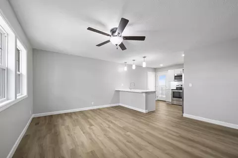 606 W Charles St, Mclean, IL 61754 photo 9