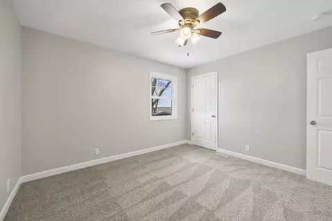606 W Charles St, Mclean, IL 61754 photo 23