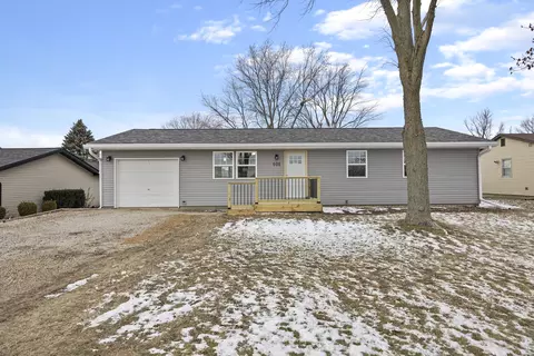606 W Charles St, Mclean, IL 61754