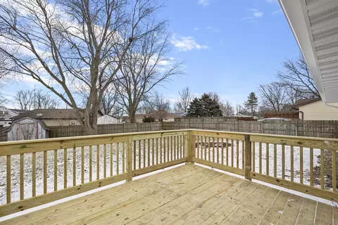 606 W Charles St, Mclean, IL 61754 photo 4
