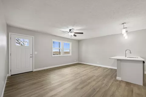 606 W Charles St, Mclean, IL 61754 photo 10