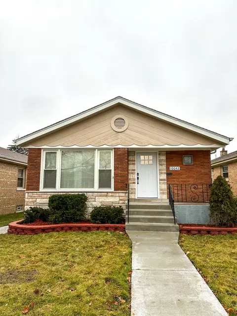10042 S Fairfield Ave, Chicago, IL 60655