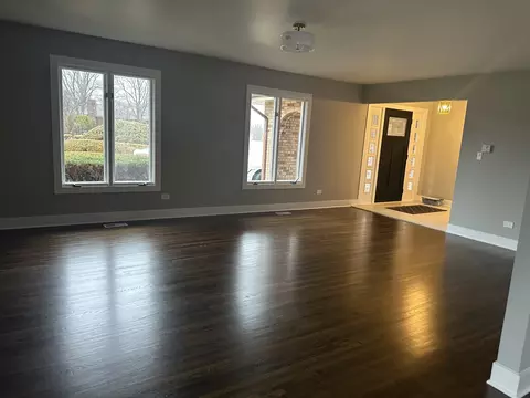 115 Somerset Rd, Willowbrook, IL 60527 photo 9