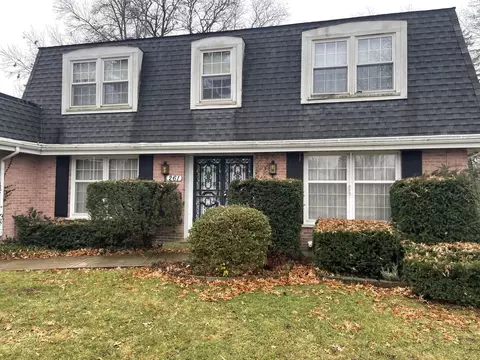 261 Cypress Ct, Wood Dale, IL 60191