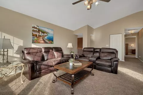 24915 Franklin Ln, Plainfield, IL 60585 photo 6