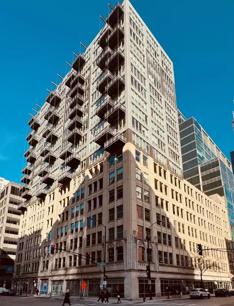 565 W Quincy St #1707, Chicago, IL 60661