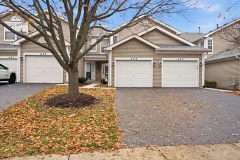 445 Mill St #445, Batavia, IL 60510