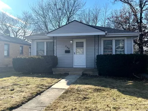 240 S Weston Ave, Elgin, IL 60123