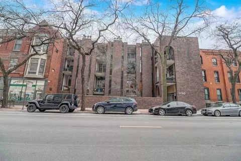 1750 N Wells St #401, Chicago, IL 60614