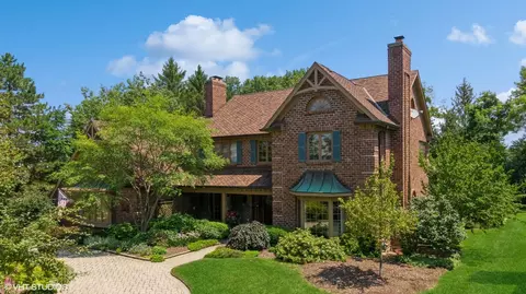 148 Circle Ridge Dr, Burr Ridge, IL 60527