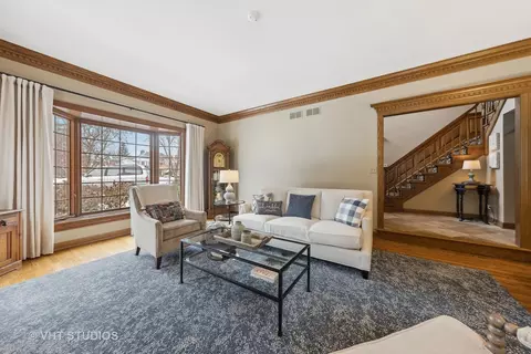 148 Circle Ridge Dr, Burr Ridge, IL 60527 photo 8
