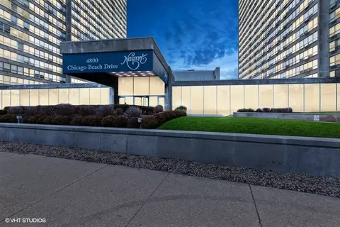 4800 S Chicago Beach Dr #1305N, Chicago, IL 60615