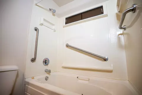 Bath - 5946 E Scott Dr, Byron, IL 61010 photo 3 of 3