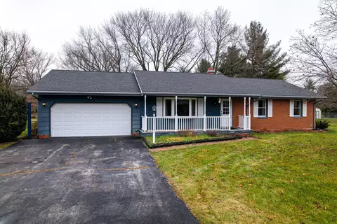 Exterior - 5946 E Scott Dr, Byron, IL 61010 photo 2 of 25