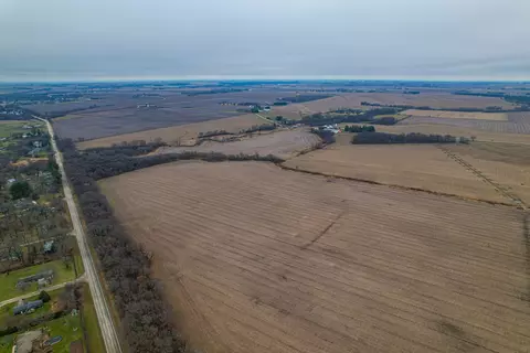 View/Area - 5946 E Scott Dr, Byron, IL 61010 photo 6 of 9