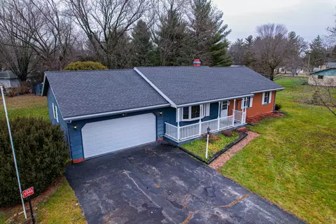 Exterior - 5946 E Scott Dr, Byron, IL 61010 photo 17 of 25