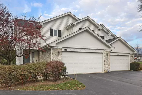 901 Ashley Ct, Westmont, IL 60559