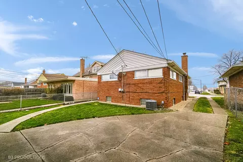 2829 W 83rd St, Chicago, IL 60652 photo 3
