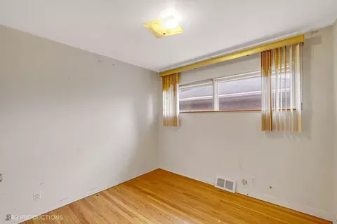 2829 W 83rd St, Chicago, IL 60652 photo 6