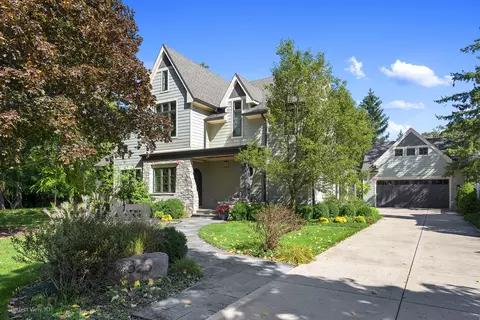 929 N Stone Ave, La Grange Park, IL 60526