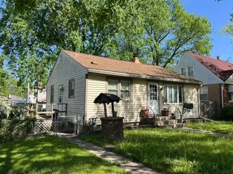2845 Scott St, Franklin Park, IL 60131