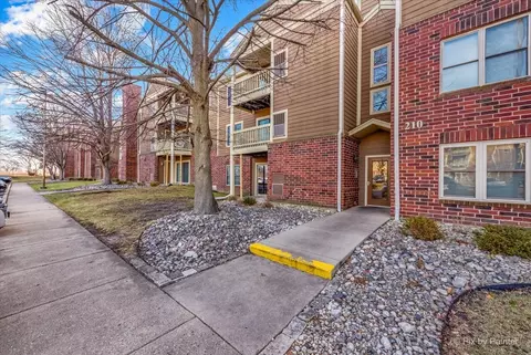 210 Glengarry Dr #309, Bloomingdale, IL 60108