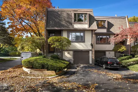 234 Charles Pl, Wilmette, IL 60091