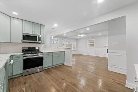 419 E 142nd St, Dolton, IL 60419 photo 9