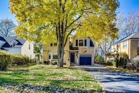 296 Latrobe Ave, Northfield, IL 60093