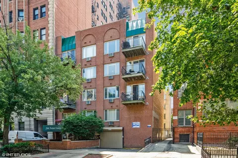435 W Oakdale Ave #3F, Chicago, IL 60657