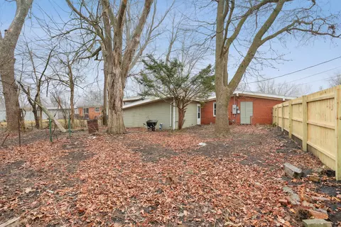 Exterior - 1508 Dobbins Dr, Champaign, IL 61821 photo 7 of 7