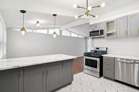 Kitchen - 1508 Dobbins Dr, Champaign, IL 61821 photo 2 of 4