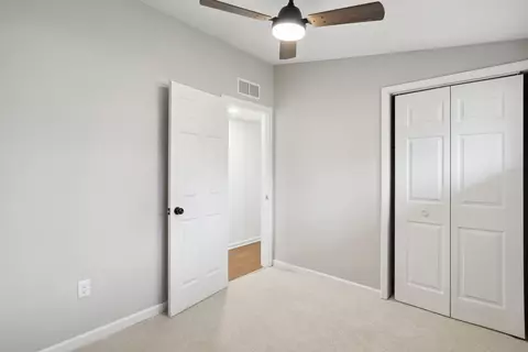 Bedroom - 1508 Dobbins Dr, Champaign, IL 61821 photo 3 of 3