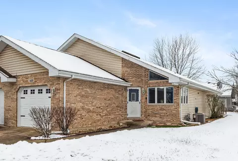 1409 Strawberry Hill Dr, Lockport, IL 60441