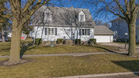 111 W Jeffery St, Cullom, IL 60929