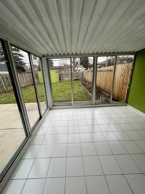 845 Beau Dr, Des Plaines, IL 60016 photo 24