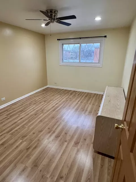 845 Beau Dr, Des Plaines, IL 60016 photo 18