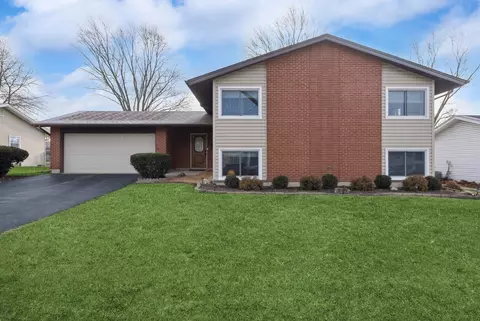 2711 Mitchell Dr, Woodridge, IL 60517