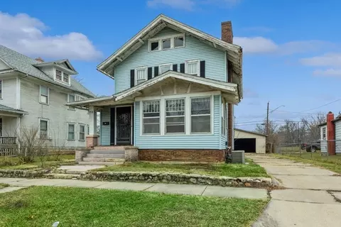 1311 Elm St, Rockford, IL 61102