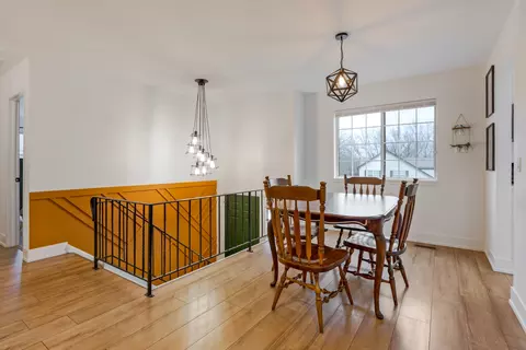 77 Pine Cir, Cary, IL 60013 photo 3
