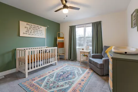77 Pine Cir, Cary, IL 60013 photo 9