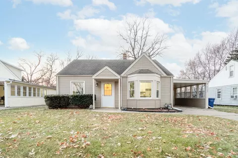 9132 Menard Ave, Oak Lawn, IL 60453