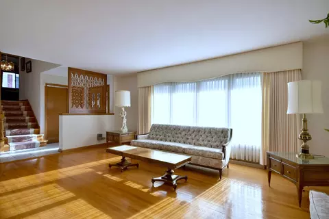 357 E Madison St, Elmhurst, IL 60126 photo 9