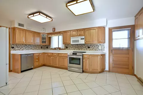 357 E Madison St, Elmhurst, IL 60126 photo 15