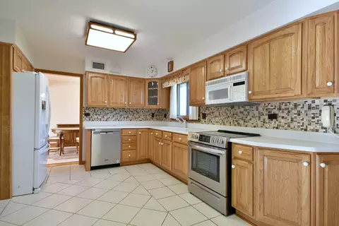 357 E Madison St, Elmhurst, IL 60126 photo 14
