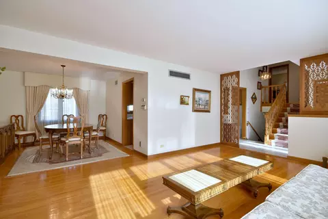 357 E Madison St, Elmhurst, IL 60126 photo 8