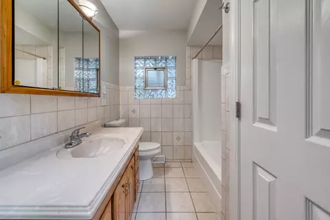 14958 Springfield Ave, Midlothian, IL 60445 photo 9